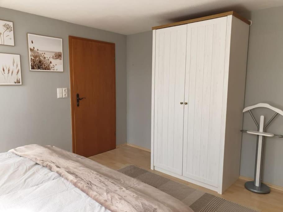 Moderne Dg-wohnung In Apartament Mainleus