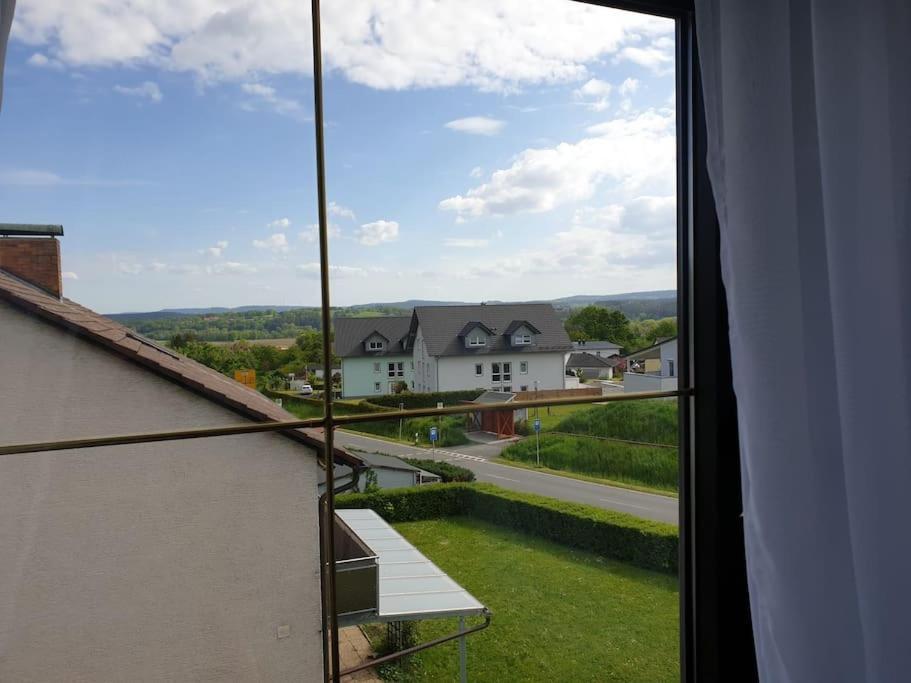 Moderne Dg-wohnung In *