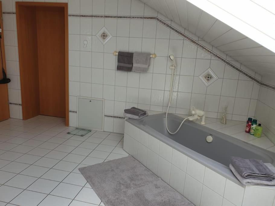 Moderne Dg-wohnung In Mainleus
